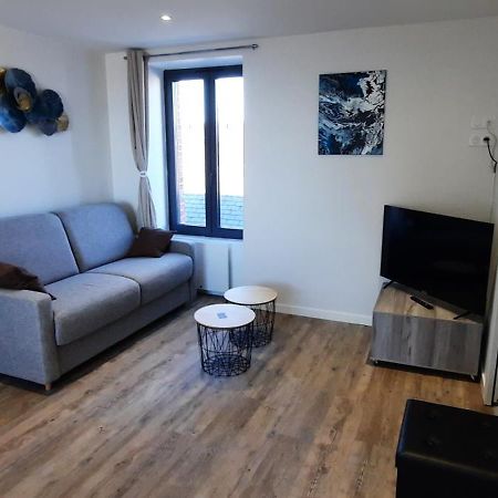 Les Appartements De La B Saint-Benoît-des-Ondes Esterno foto