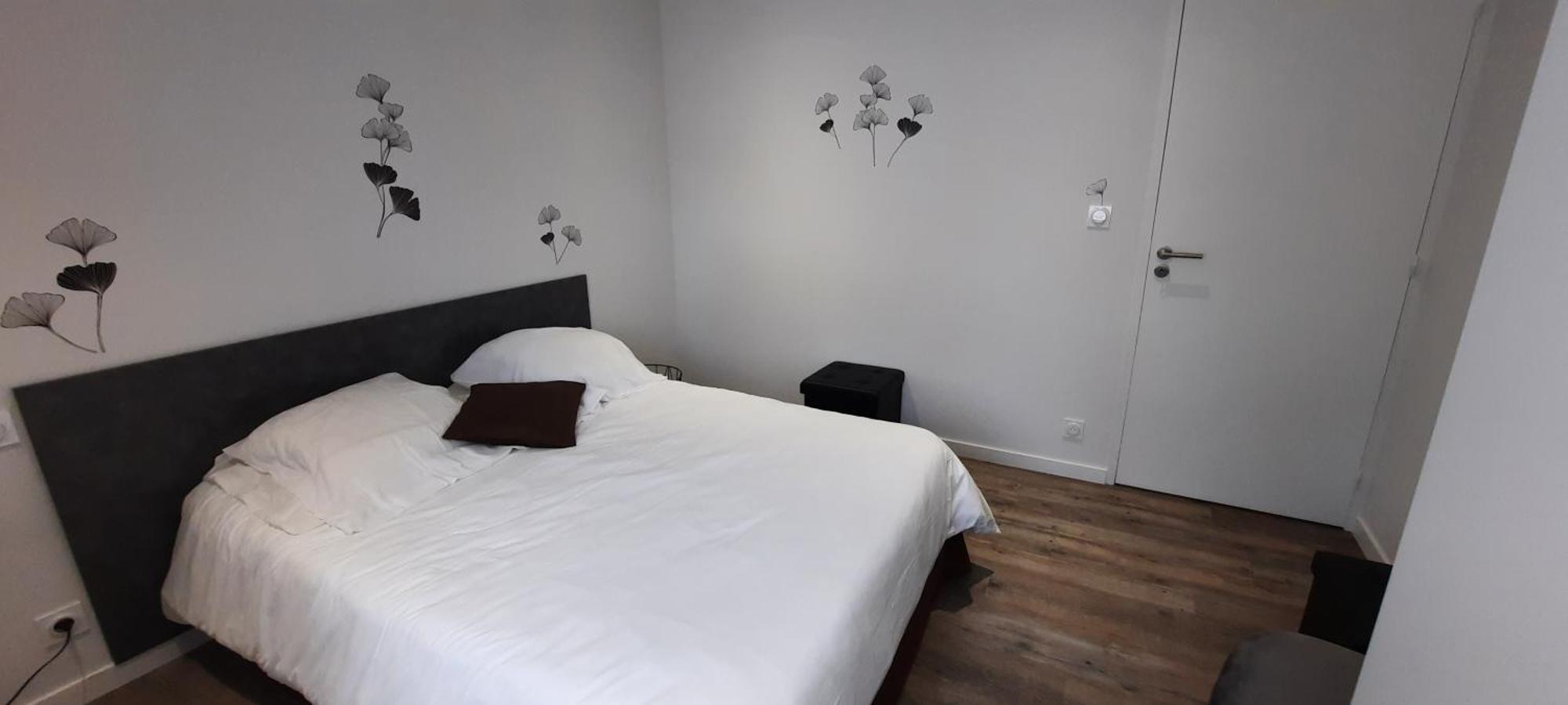 Les Appartements De La B Saint-Benoît-des-Ondes Esterno foto
