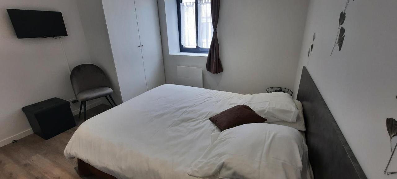 Les Appartements De La B Saint-Benoît-des-Ondes Esterno foto