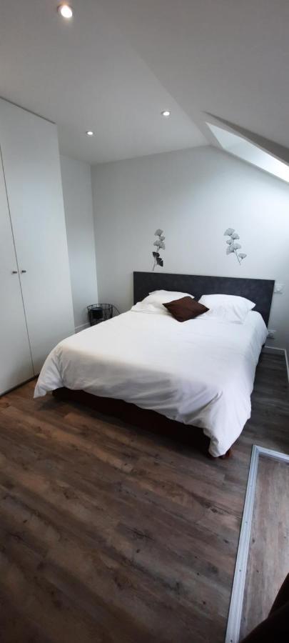 Les Appartements De La B Saint-Benoît-des-Ondes Esterno foto