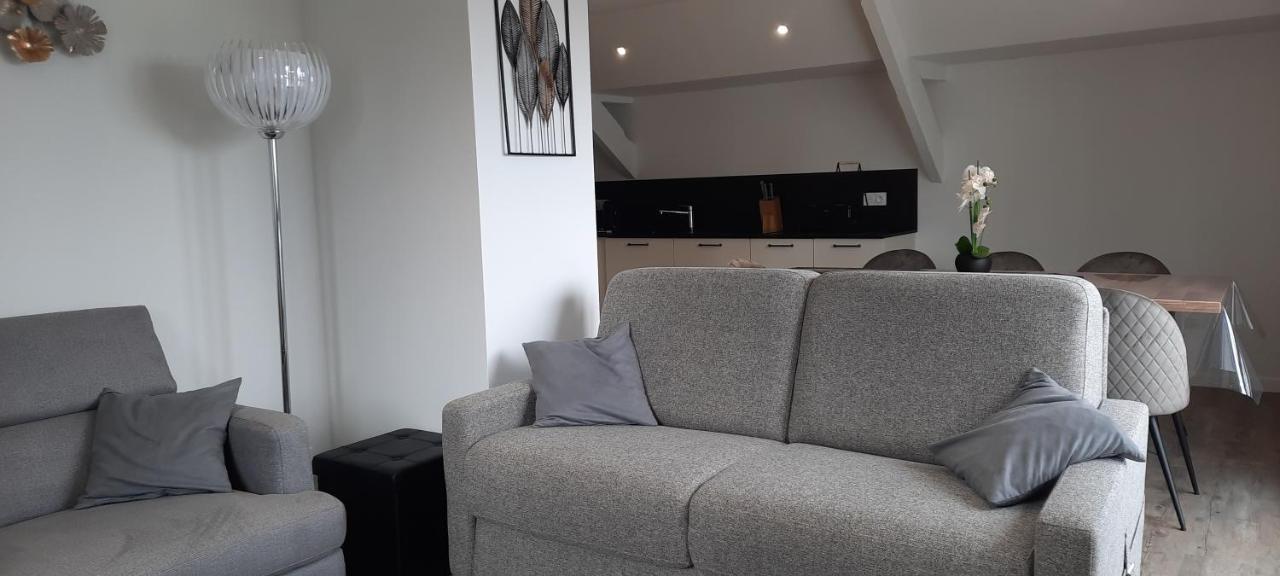 Les Appartements De La B Saint-Benoît-des-Ondes Esterno foto