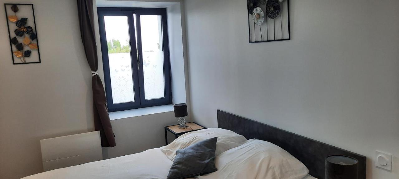 Les Appartements De La B Saint-Benoît-des-Ondes Esterno foto