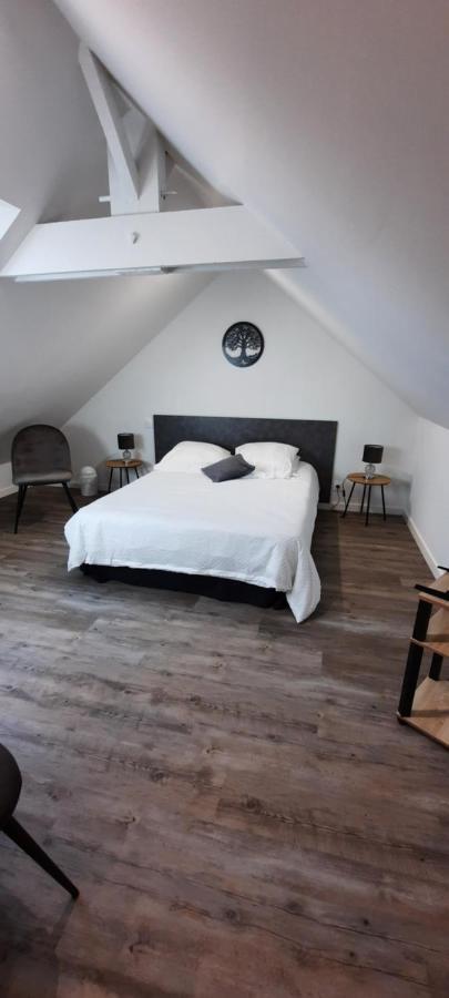 Les Appartements De La B Saint-Benoît-des-Ondes Esterno foto