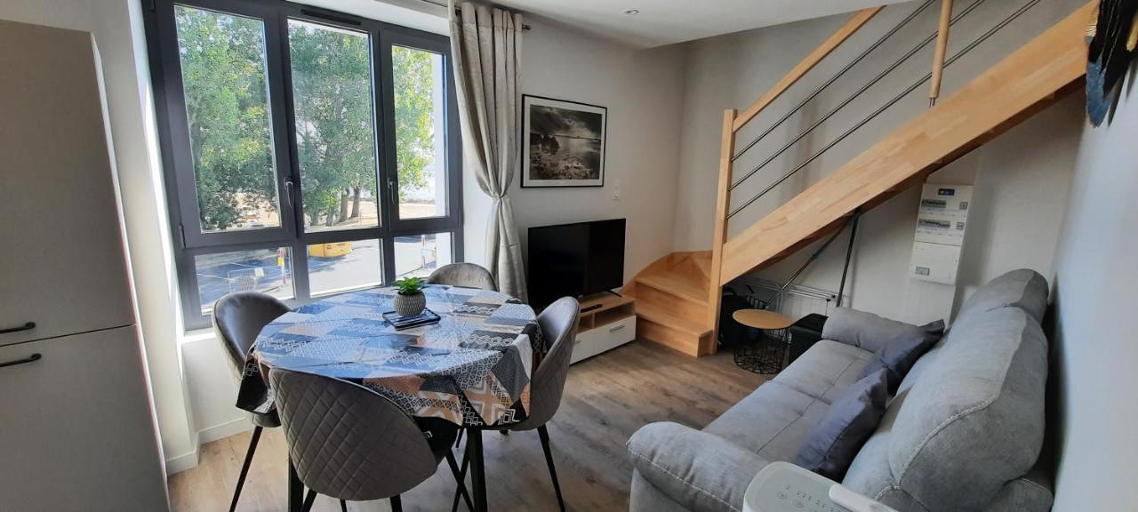 Les Appartements De La B Saint-Benoît-des-Ondes Esterno foto