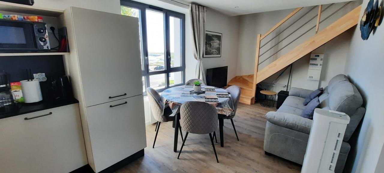 Les Appartements De La B Saint-Benoît-des-Ondes Esterno foto