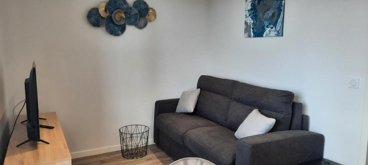 Les Appartements De La B Saint-Benoît-des-Ondes Esterno foto
