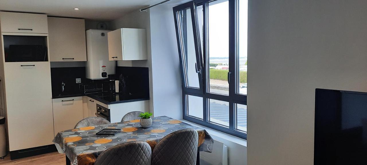 Les Appartements De La B Saint-Benoît-des-Ondes Esterno foto